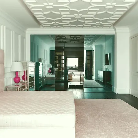 4 Bedrooms Apartmán *